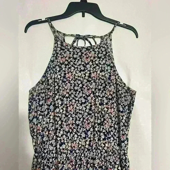 Floral Print Romper, Brand Unknown, Bought at Kohls, Womens Size Medium A0054 - Picture 2 of 9